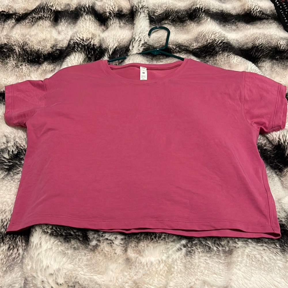Lululemon cates tee size 4